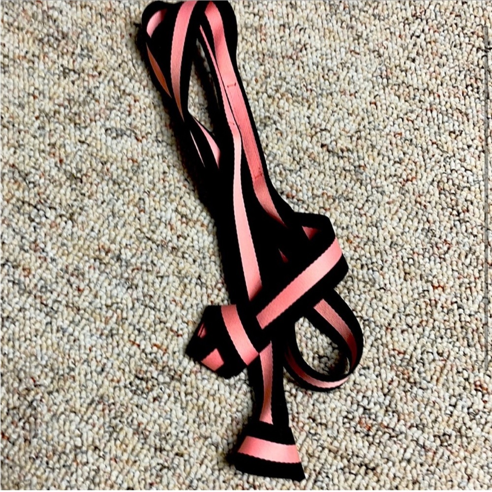 Lululemon yoga mat strap